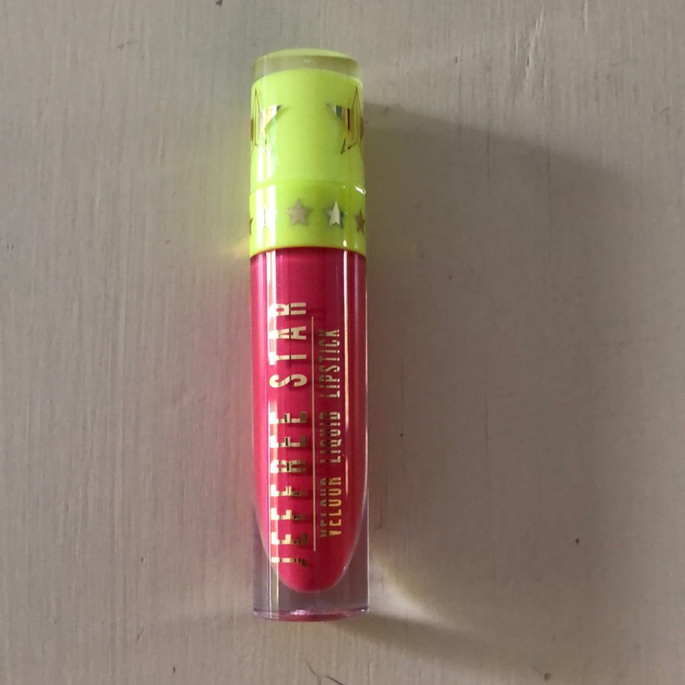 Velour liquid lipstick Strawberry Crush